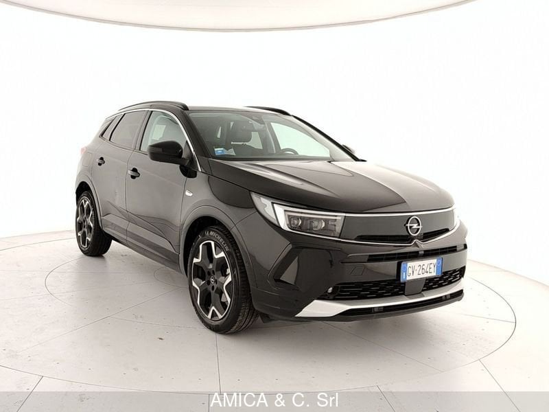 Acquista online Opel Grandland