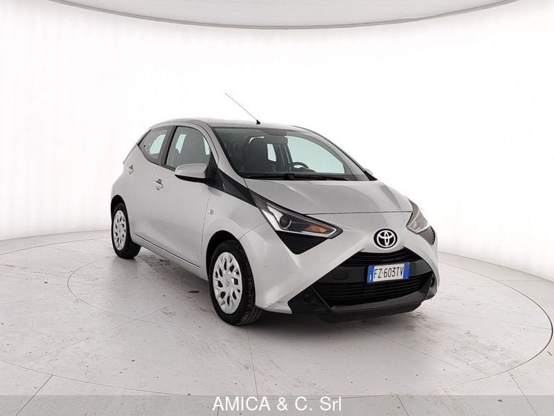 Acquista online Toyota Aygo