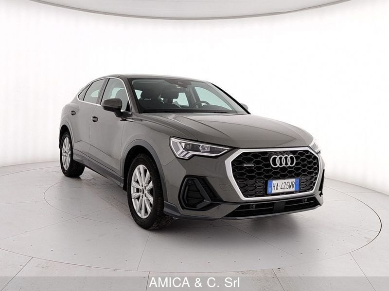 Acquista online Audi Q3
