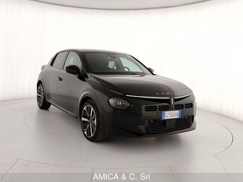 Acquista online Lancia Ypsilon